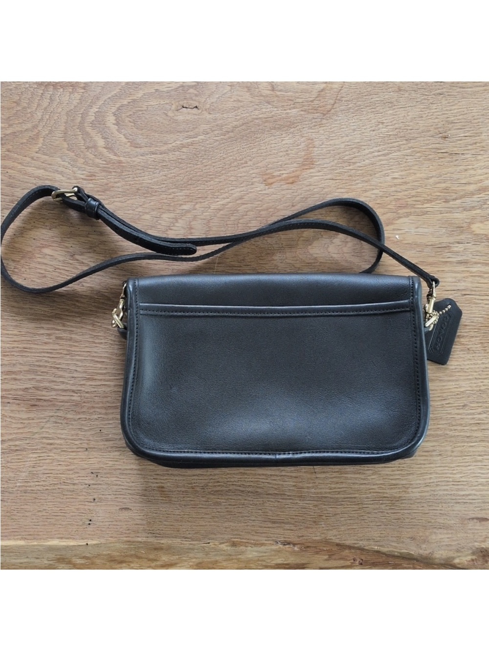Vintage Coach Penny Pocket Crossbody Purse with Gold Turnlock - Picture 11 of 14